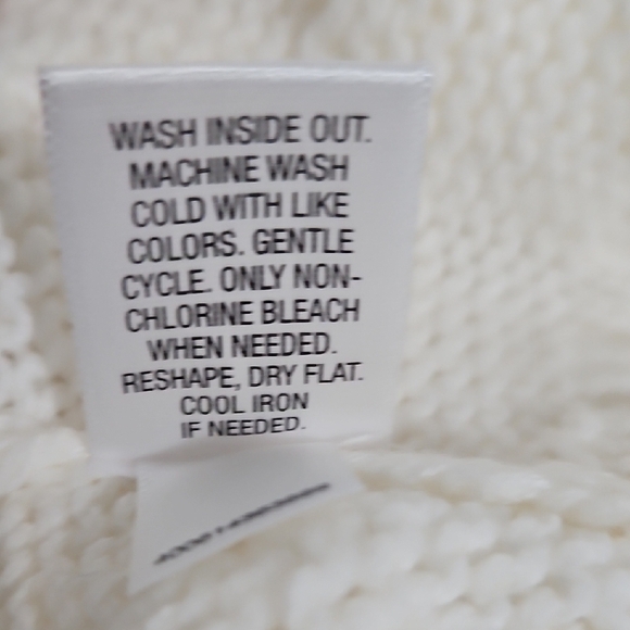 Women's Croft & Barrow Cream Textured Knit Sweater - Picture 7 of 9